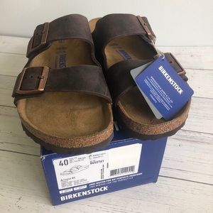 Birkenstocks Arizona Brand New in Box. Ladies Size 9 / Mens size 7.5